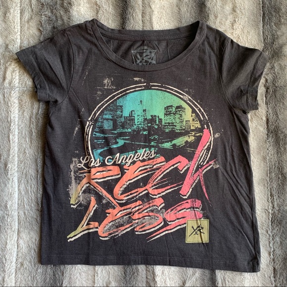 Young & Reckless Tops - Young and Reckless T Shirt size Medium